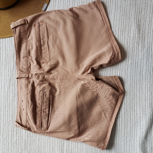 Shorts - Picture 2 of 4